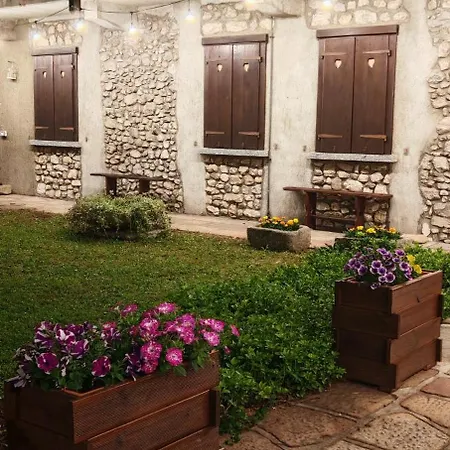 בית הארחה Cascina Silene 3*
